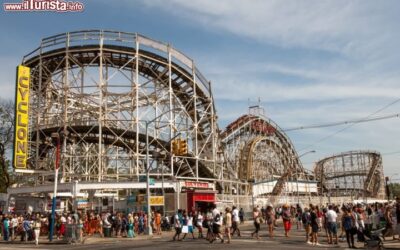 Le_storichemontagne-russe_Cyclone_a_Coney_Island_New_York_City_144208063