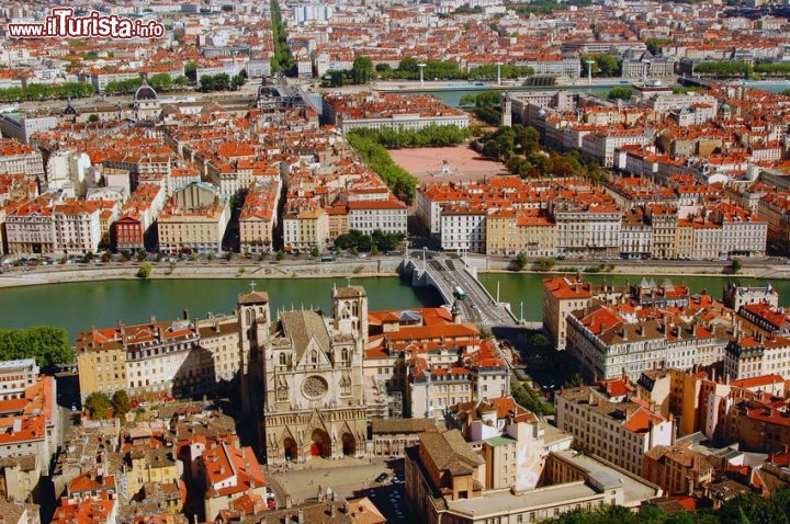 Fourvière (Lione): il panorama, la Basilica Notre Dame e l’anfiteatro romano