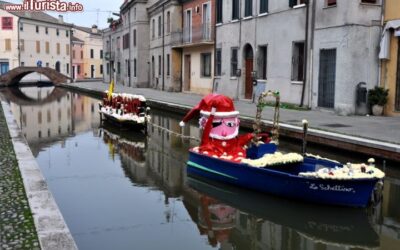 Natale_a_Comacchio_canale_centro_storico