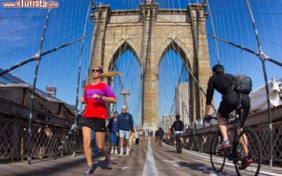Passerella_pedonale_del_Ponte_di_Brooklyn_152345936
