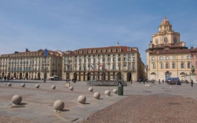 Piazza_Castello_centro_di_Torino_189538661