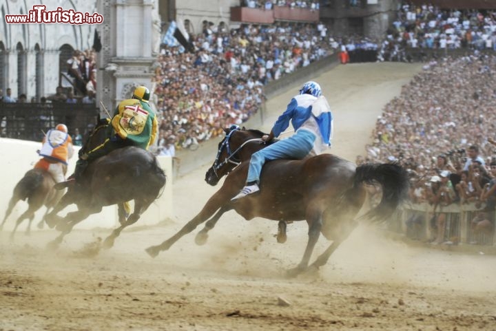 Il Palio di Siena: storia, regole e contrade