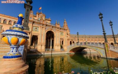 Plaza_de_Spagna_Siviglia_129639827-4