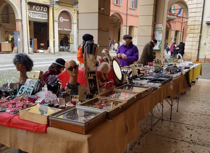 Portici_dell_antico_Correggio