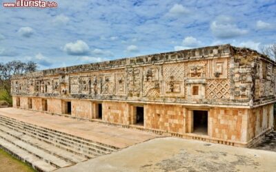 Rovine_Quadrilatero_delle_Monache_a_Uxmal_Messico_Penisola_Yucatan_100744840