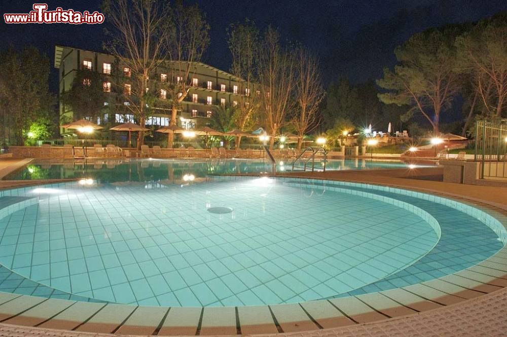 Lo stabilimento termale delle Terme Aurora a Benetutti in Sardegna