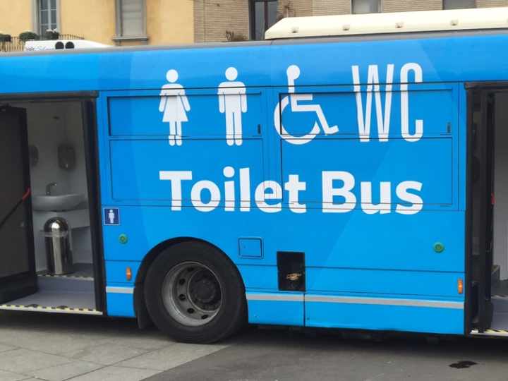 Toilet-Bus-Milano