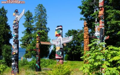 Totem_in_Stanley_Park_a_Vancouver_Canada_occidentale_90503578