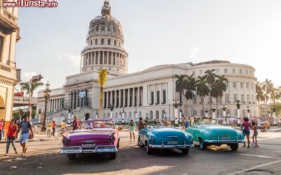 avana_cuba_auto_americane_parque_central