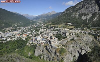 briancon_vista_dall_alto_siamo_nel_dipartimento_alte_alpi_in_provenza