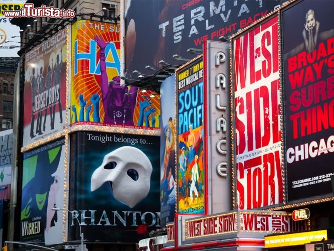 Theater District, il quartiere dei teatri e del divertimento a New York City