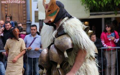 carnevale_di_ottana_costume_tradizionale
