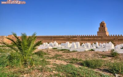cimitero_musulmano_nei_pressi_della_grande_moschea_di_kairouan