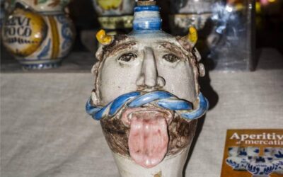 curiosando_il_mercatino_delle_pulci_nel_centro_di_cervia_in_romagna