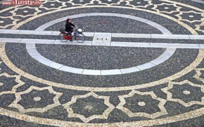 dettaglio_di_piazza_ducale_a_vigevano