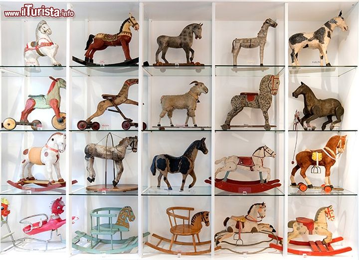 Il Museo del Cavallo Giocattolo di Grandate nel Chicco Village