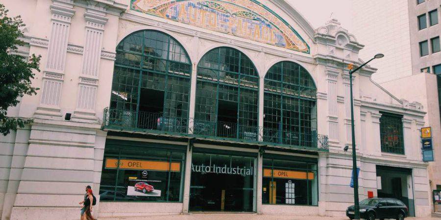 Eat Out Lisbona: l’evento gastronomico che vi farà mangiare in un garage