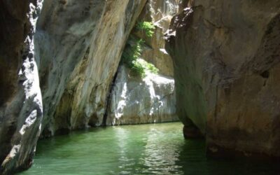 escursione_in_gommone_nelle_grotte_di_tiberio