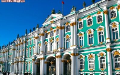 facciata_hermitage_museo_san_pietroburgo