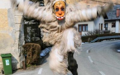 festa_di_carnevale_a_cerkno_circhina_in_slovenia-1