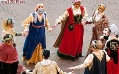 figuranti_in_maschera_carnevale_estense_ferrara