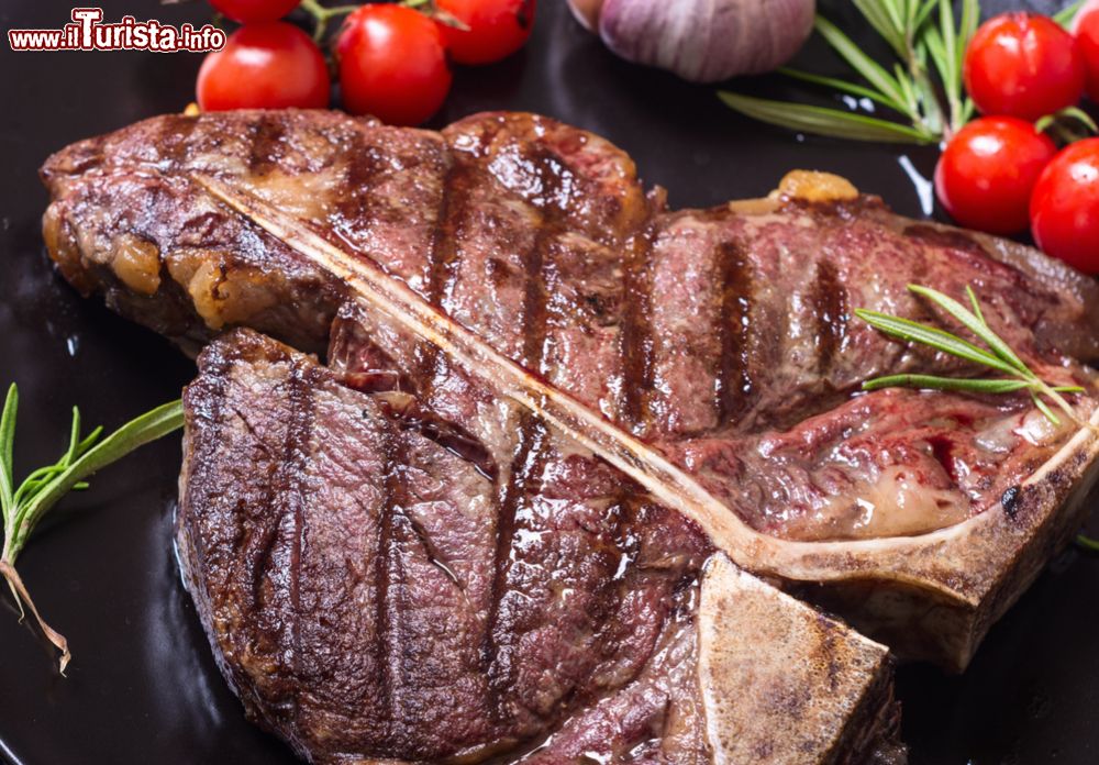fino_all_osso_la_sagra_della_fiorentina_a_lonato_del_garda_in_lombardia