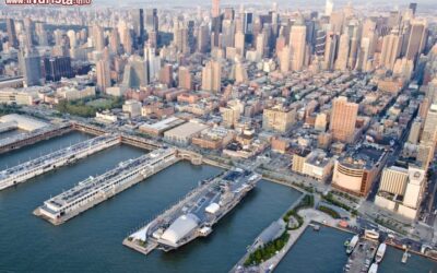 fiume_hudson_e_intrepid_sea_air_and_space_museum_new_york