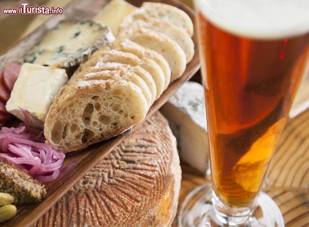formaggi_e_birra_protagonisti_dell_evento_gusta_la_valgerola_a_gerola_alta_in_lombardia