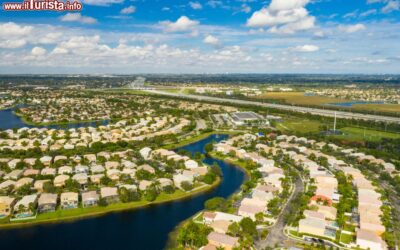 foto_aerea_di_unarea_residenziale_nella_citta_di_pembroke_pines_florida