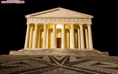 fotografia_notturna_tempio_canoviano_di_possagno