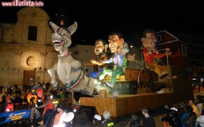 i_carri_allegorici_del_carnevale_di_casamassima