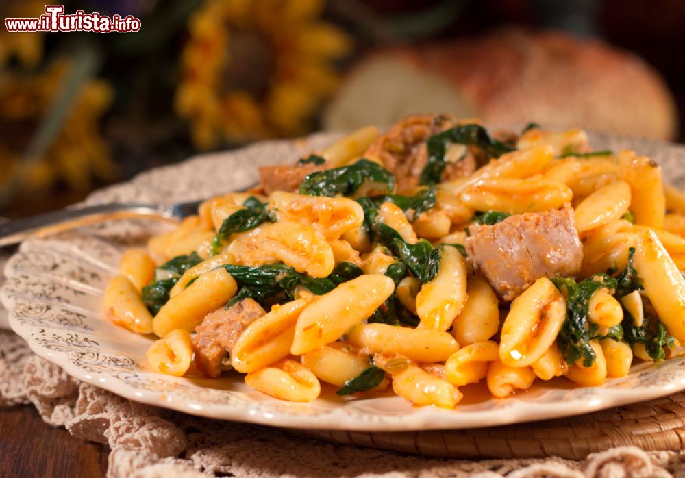 i_cavatelli_siciliani_una_specialita_dei_monti_iblei_e_della_zona_di_monterosso_almo