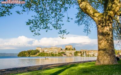 il_borgo_di_capodimonte_sul_lago_bolsena_nel_lazio
