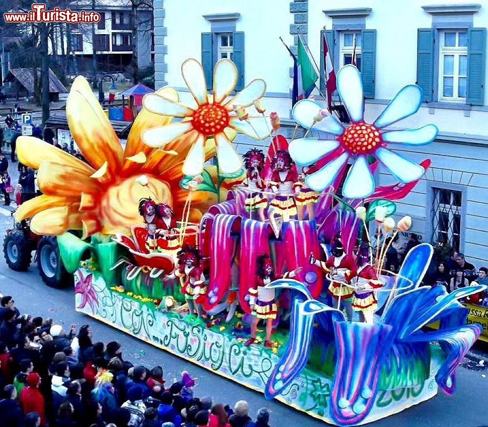 il_carnevale_di_tione_di_trento_in_trentino