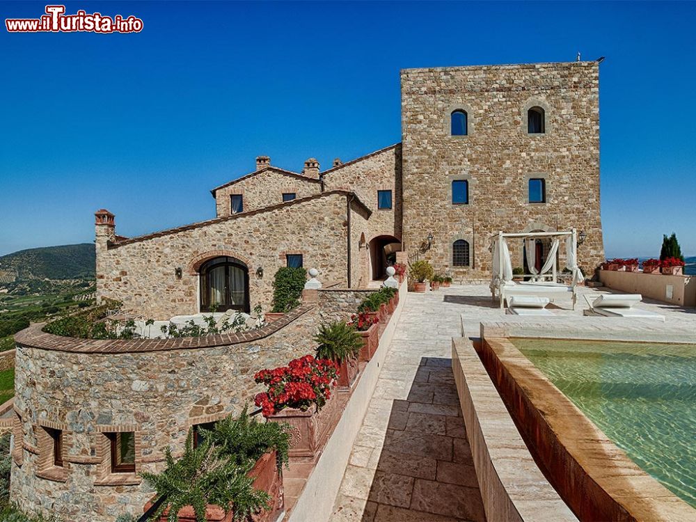 il_castello_di_velona_resort_di_lusso_in_un_castello_vicino_a_montalcino_toscana