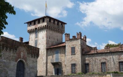 il_castello_visconteo_a_somma_lombardo_in_provincia_di_varese_lombardia