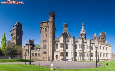 il_complesso_del_castello_di_cardiff__nel_cuore_della_capitale_del_galles