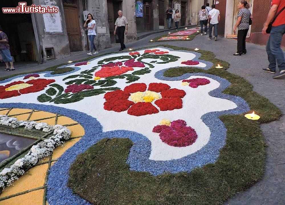 il_corpus_domini_a_san_pier_niceto_l_infiorata