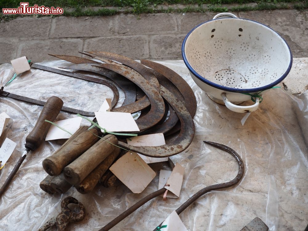 il_mercatino_delle_cose_antiche_roba_vecia_e_roba_nova_ad_alfonsine