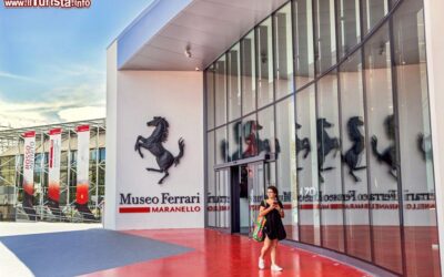 il_museo_ferrari_di_maranello_attira_ogni_anno_migliaia_di_visitatori_da_tutto_il_mondo