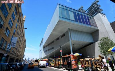 il_museo_whitney_a_new_york_city_disegnato_da_renzo_piano_si_trova_nei_pressi_di_high_line