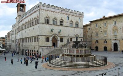 il_palazzo_dei_priori_sede_della_galleria_nazionale_dellumbria_a_perugia