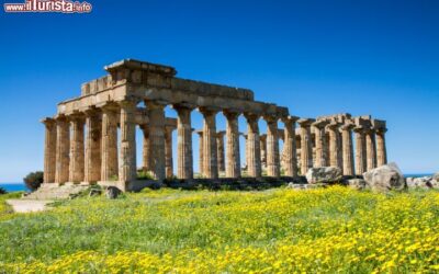 il_tempio_di_hera_o_tempio_e_parco_archeologico_di_selinunte_in_sicilia