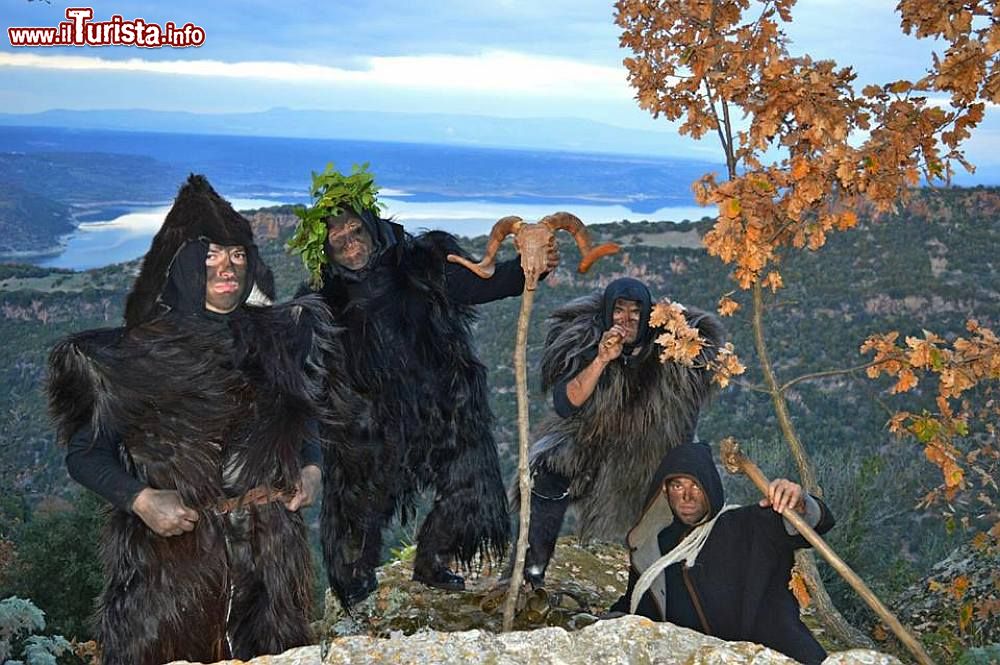 il_tipico_carnevale_di_ardauli_in_sardegna_provincia_di_oristano