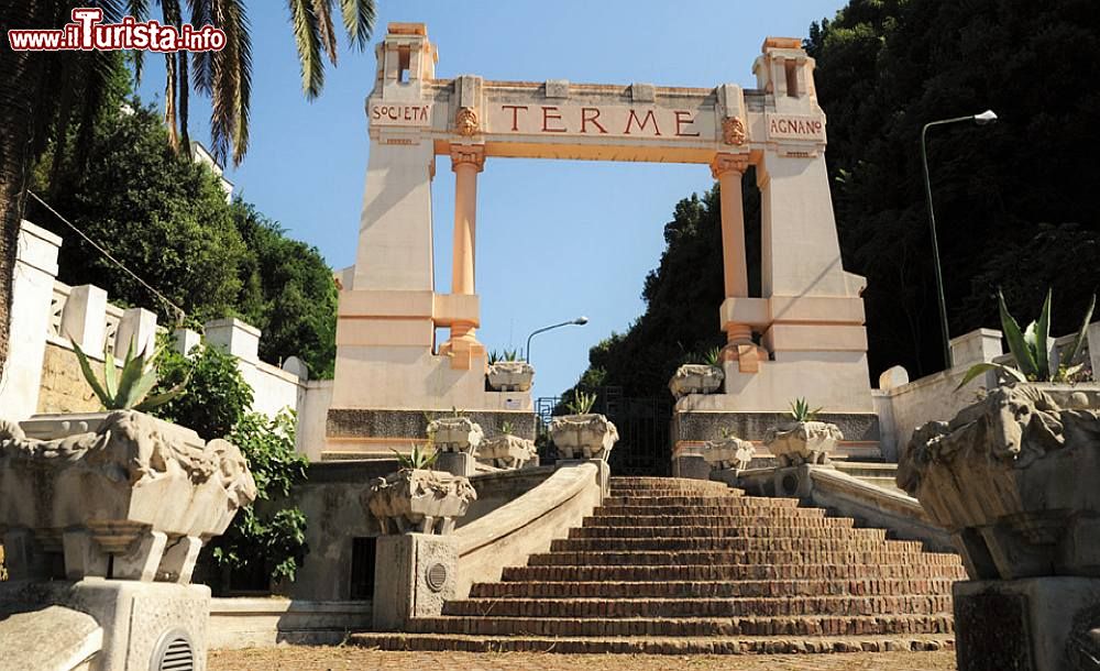 Lo Stabilimento termale delle Terme di Agnano a Napoli