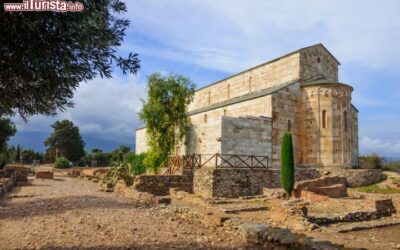 la_canonica_di_lucciana_in_corsica