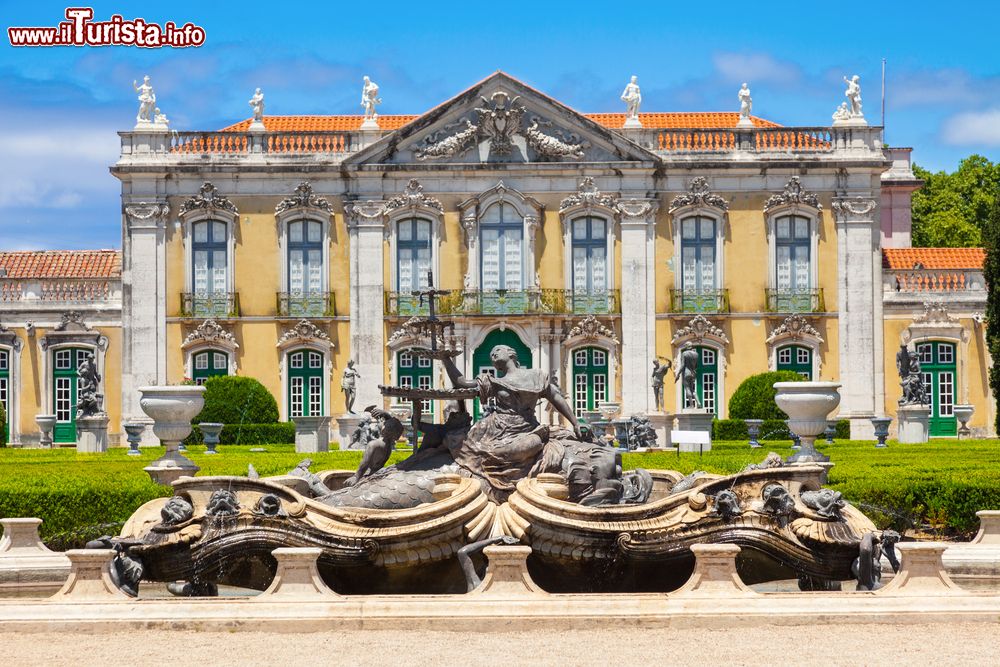 Visita al Palazzo Nazionale a Queluz, vicino Lisbona