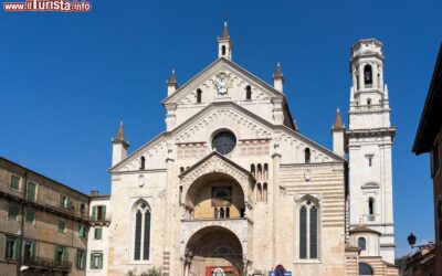 la_facciata_della_cattedrale_di_verona