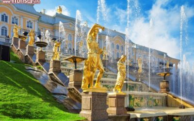 la_gran_cascata_di_peterhof_san_pietroburgo_russia