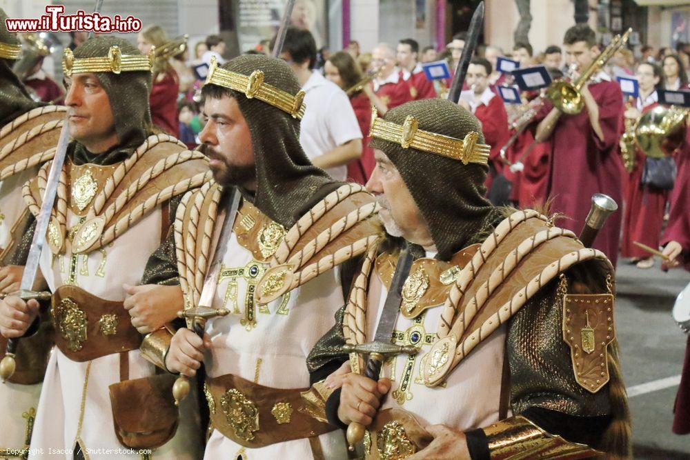 la_parata_della_festa_moros_y_cristianos_a_orihuela